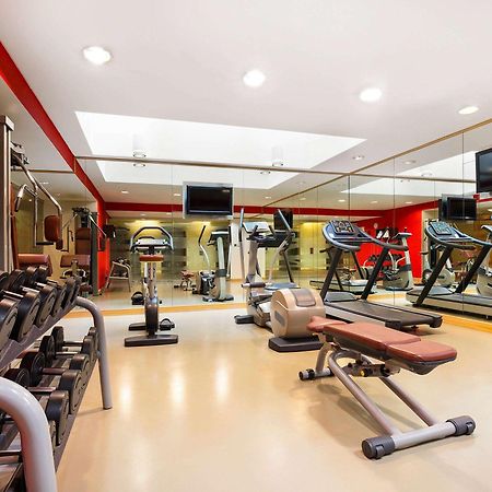 Ibis Al Rigga Hotel Dubai Eksteriør billede